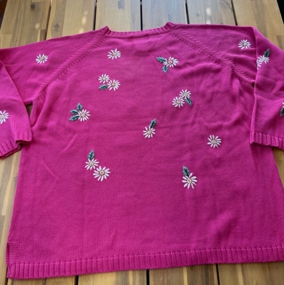 Quacker Factory Vintage Womens Hot Pink Crew Neck Embroidered Floral‎ Sweater 1X - Picture 2 of 4